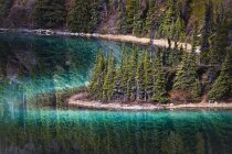 Turquoise emerald lake — Stock Photo