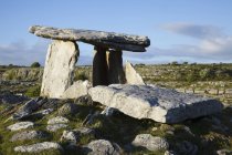 Antike megalithische Grabstätte — Stockfoto