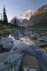 Mountain lake with stones — Stock Photo
