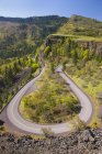 Ancienne autoroute dans les gorges du fleuve Columbia — Photo de stock