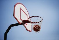 View of basketball hoop — Stock Photo