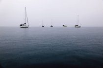 Дощовий день на океан; Беліз — стокове фото