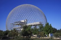 Biosfera de Montreal durante el día - foto de stock