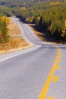 Напрямку Kananaskis шосе в Альберті — стокове фото