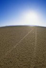 Carriles en el desierto de Alvord - foto de stock