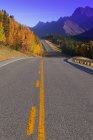 Kananaskis Highway in mountains — Stock Photo