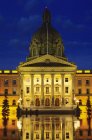 Edificio de la Legislatura Alberta - foto de stock