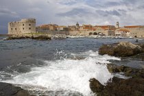 Zona portuaria vieja, Dubrovnik - foto de stock
