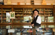 Man In An Old Fashioned Pharmacy — Stock Photo