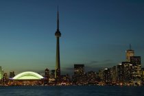 Силуэт Торонто ночью — стоковое фото
