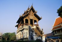Templo de Phra Sing Luang - foto de stock