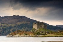 Castillo Tioram, Escocia - foto de stock