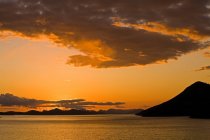 Sonnenuntergang an der dalmatinischen Küste — Stockfoto