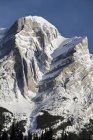 Montagne enneigée — Photo de stock
