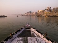 Vista dalla barca nel fiume — Foto stock