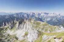 Pics de montagne dans les Alpes — Photo de stock
