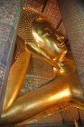 Golden Buddha At temple — Stock Photo