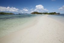 Las arenas blancas puras de la isla de la serpiente - foto de stock
