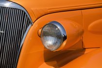 Arancione dipinto auto d'epoca — Foto stock