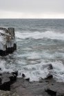 Wellen im See im Winter besser — Stockfoto