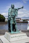Statue Of Gaelic Chieftain, Ireland — Stock Photo