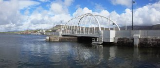 Ponte sonoro Achill nuovo e moderno — Foto stock