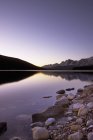 Верхнее озеро на рассвете — стоковое фото