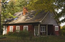 Red Log Home — Stock Photo