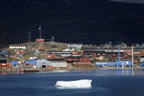 Puerto de Nanortali en Dinamarca - foto de stock