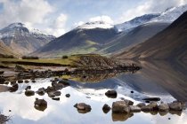 Mountains And Lake At Lake District — Stock Photo