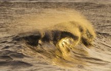 Wellenbrüche im Zwillingsbogen — Stockfoto