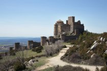 Sentiero d'ingresso al Castello di Loarre — Foto stock