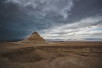 Senke Loch in der Wüste Judäas — Stockfoto