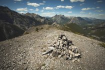 Cairn at one of the summits — Stock Photo