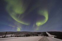 Northern Lights sobre James Dalton Highway — Fotografia de Stock