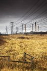 Linee di trasmissione di energia elettrica — Foto stock