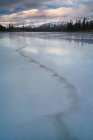 Fiume Saskatchewan settentrionale In inverno — Foto stock