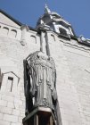 Angel In Front Of Catholic Church — Stock Photo