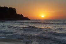 Coucher de soleil sur l'océan — Photo de stock