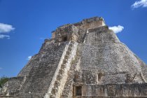 Пирамида волшебника в Мексике — стоковое фото
