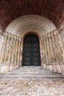 Neo-Romanesque entrance of Catedral — Stock Photo