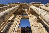 Façade de la Bibliothèque de Celsus — Photo de stock