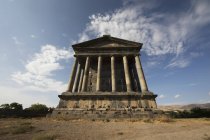 Templo de Garni en Armenia - foto de stock