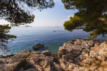 View from the rocky shoreline — Stock Photo