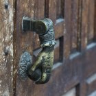 Door handle designed as hand — Stock Photo