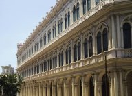 Edifício de arquitetura cubana — Fotografia de Stock