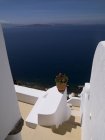 Arquitectura con vista, Santorini - foto de stock