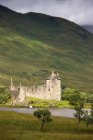 Castillo de Kilchurn, Loch Awe - foto de stock