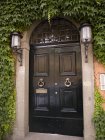 Doorway, Рим, Италия — стоковое фото