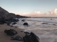Maui rivage rocheux — Photo de stock